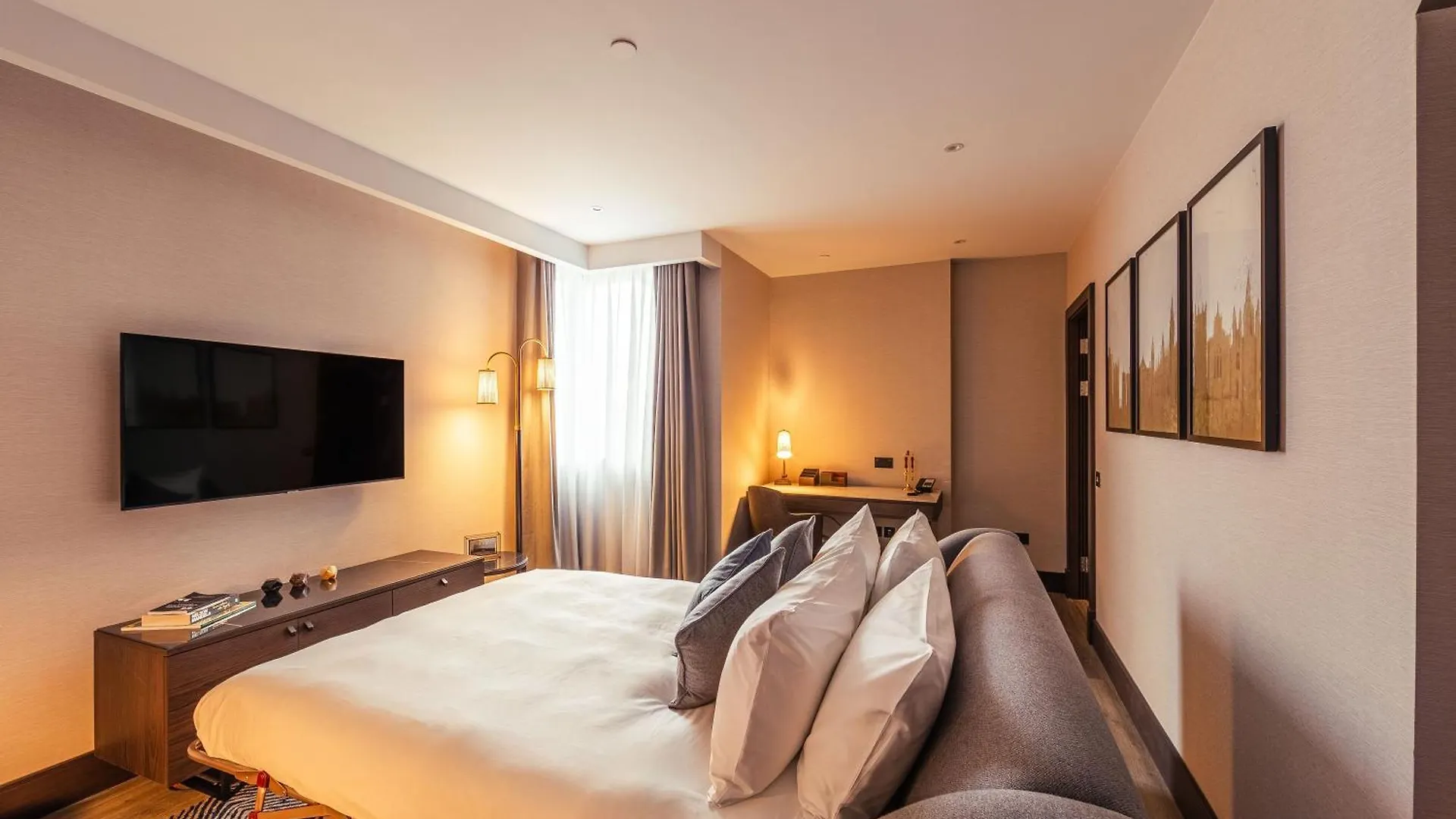 **** Hotel The Fellows House Cambridge, Curio Collection By Hilton Großbritannien