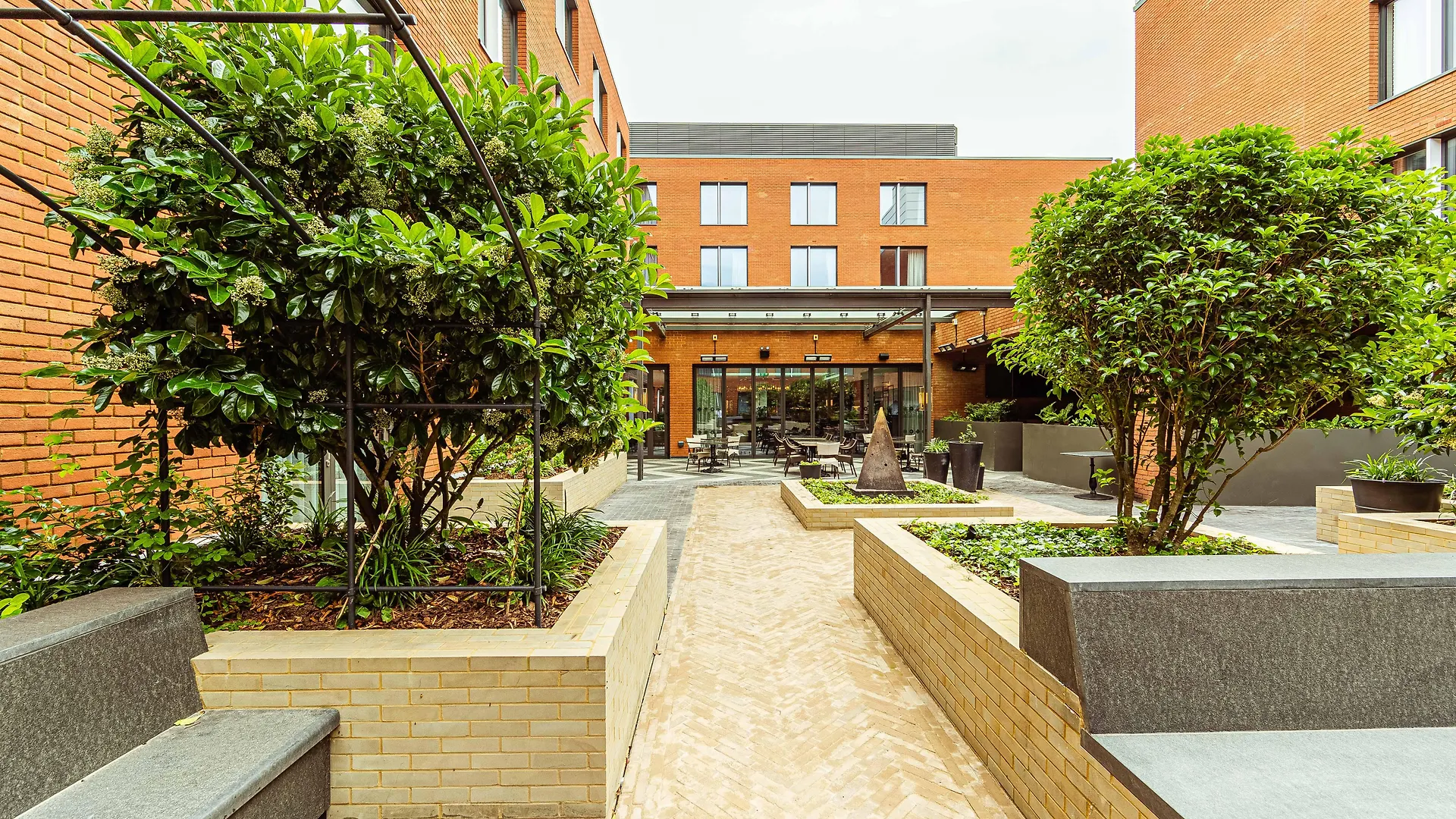 **** Hotel The Fellows House Cambridge, Curio Collection By Hilton United Kingdom
